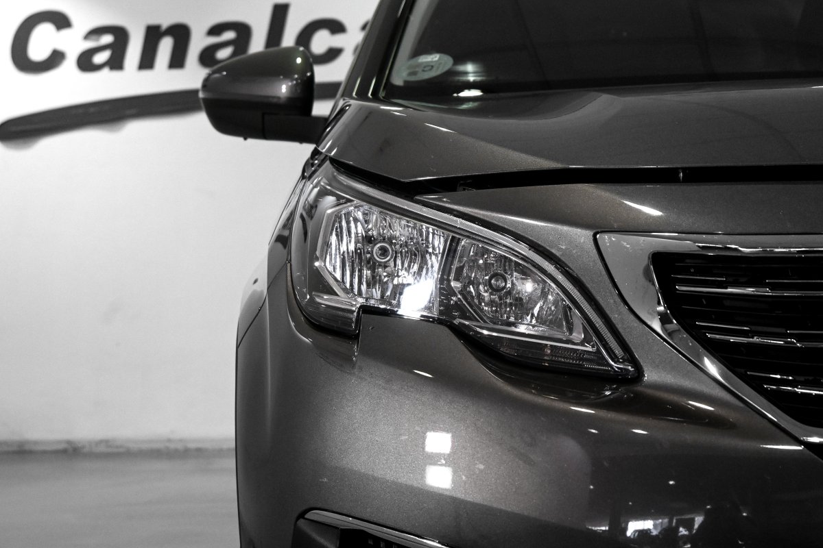 Foto Peugeot 5008 12
