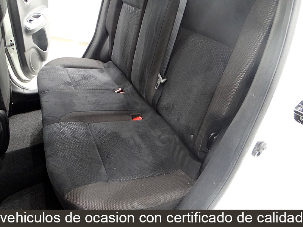 Foto Nissan Juke 24