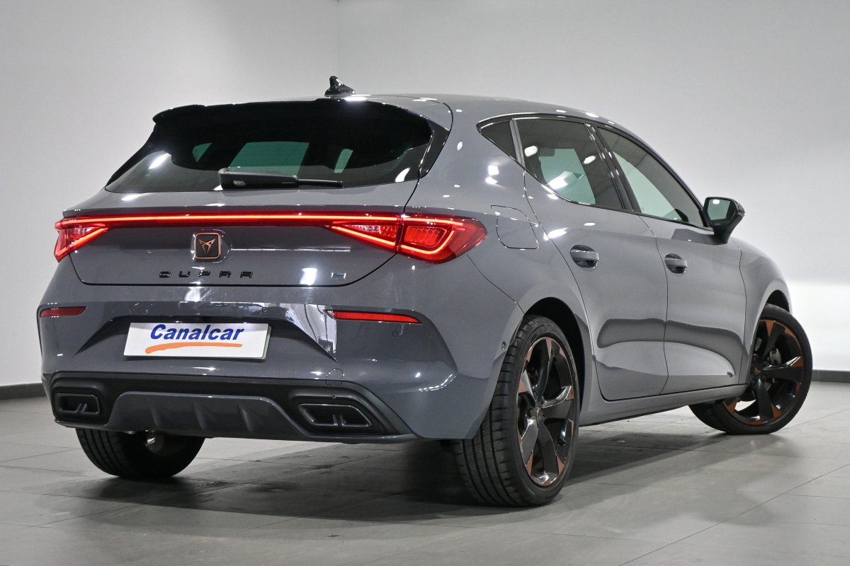 Foto CUPRA Leon 4