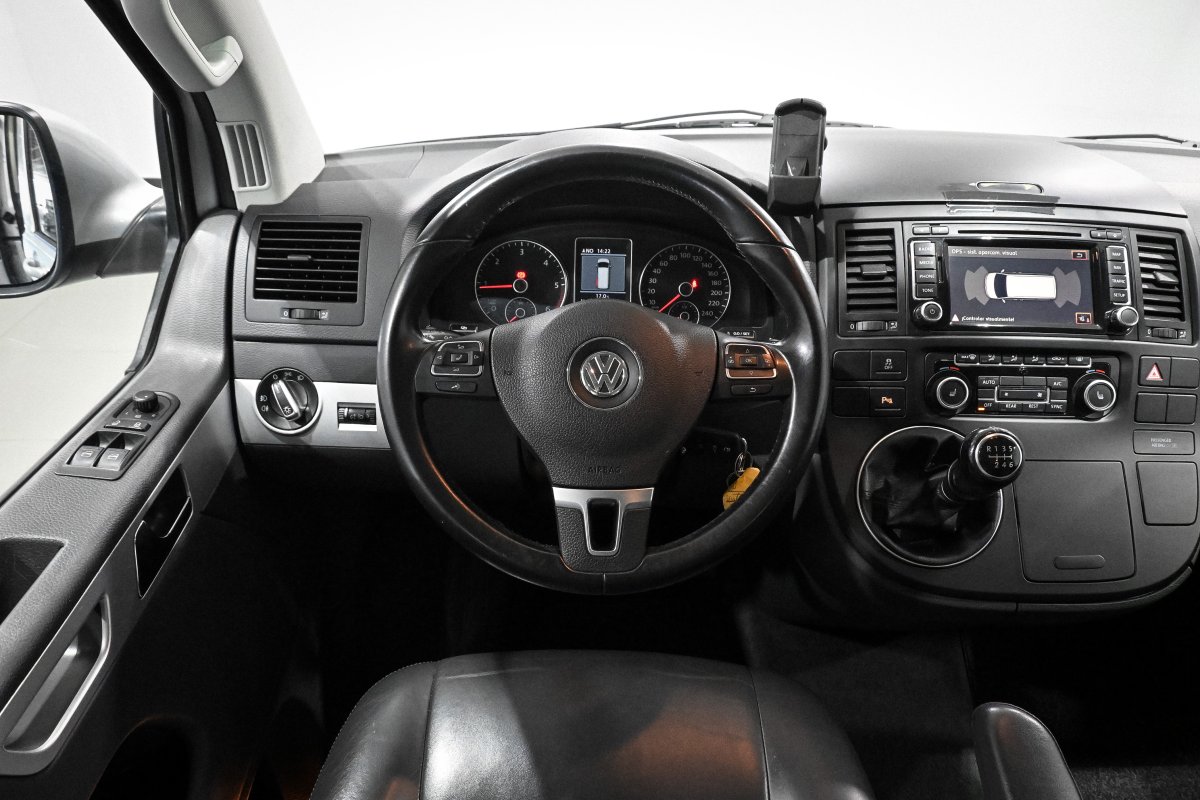 Foto Volkswagen Multivan 23