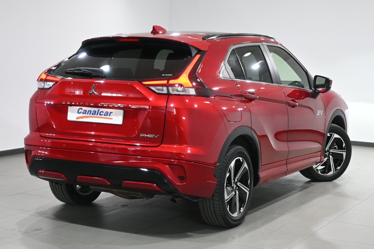 Foto Mitsubishi Eclipse Cross 4