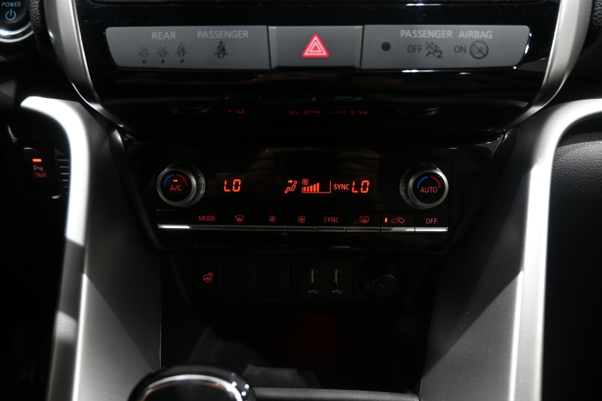 Foto Mitsubishi Eclipse Cross 17