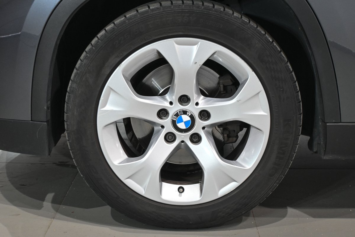 Foto Bmw X1 30