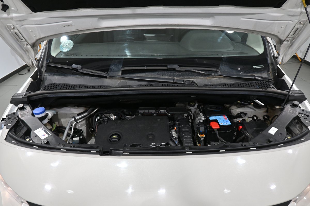 Foto Peugeot NUEVO 7