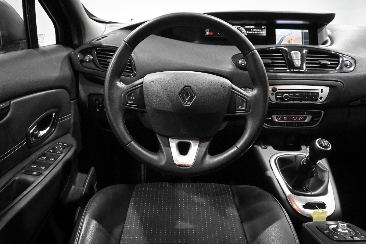 Foto Renault Grand Scenic 24