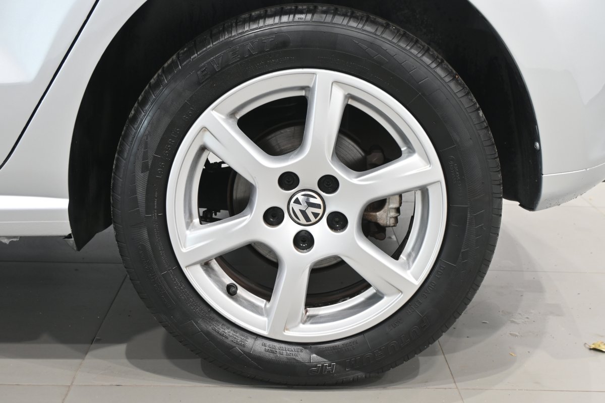 Foto Volkswagen Polo 24