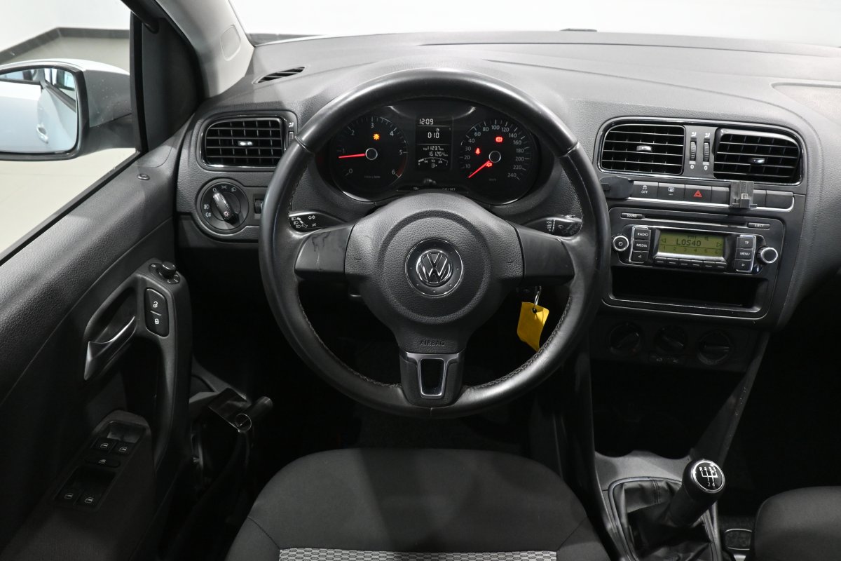 Foto Volkswagen Polo 16