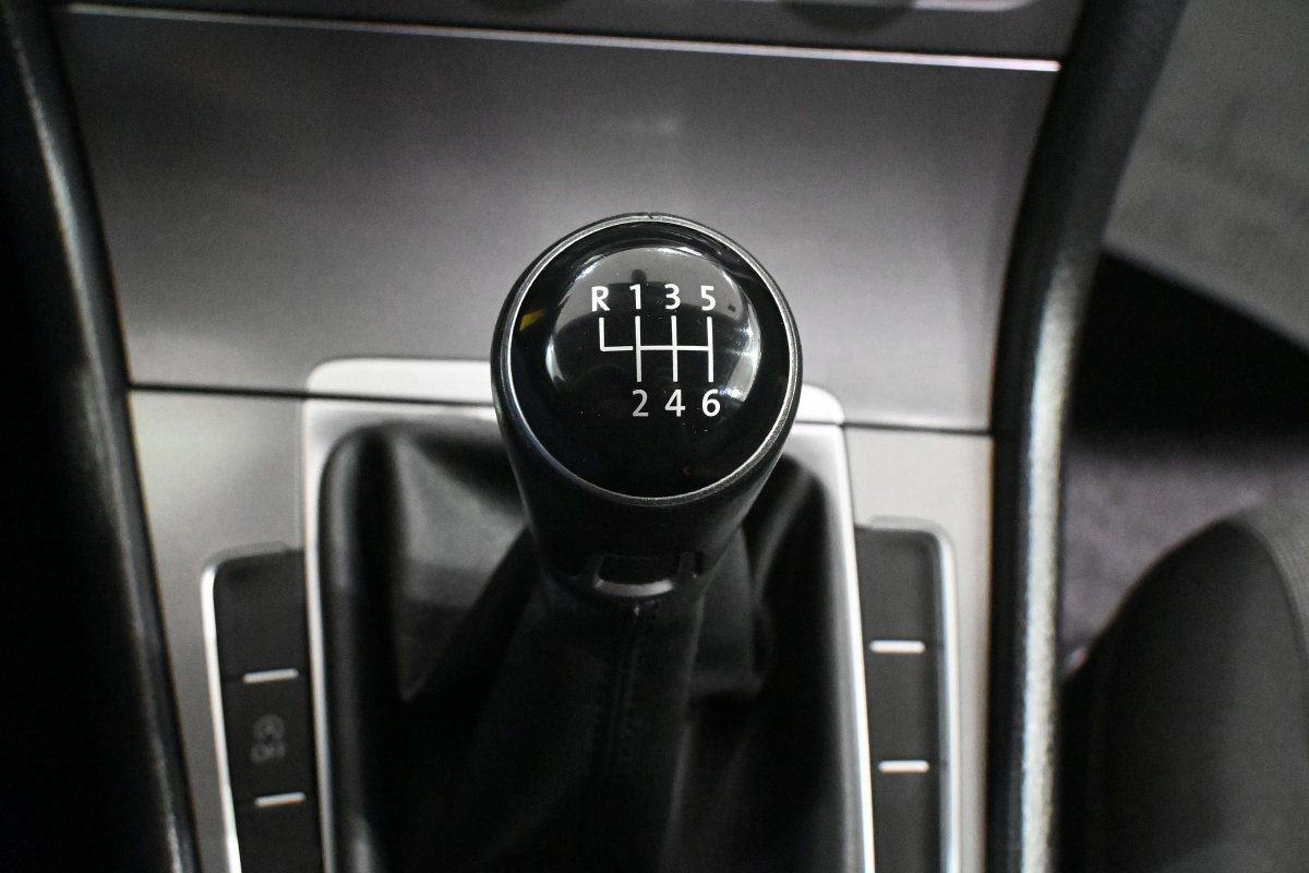 Foto Volkswagen Golf 25