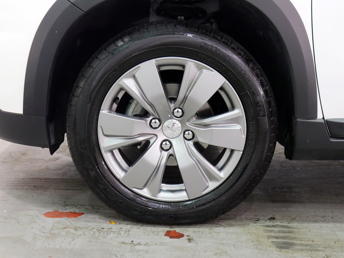 Foto Peugeot 2008 30