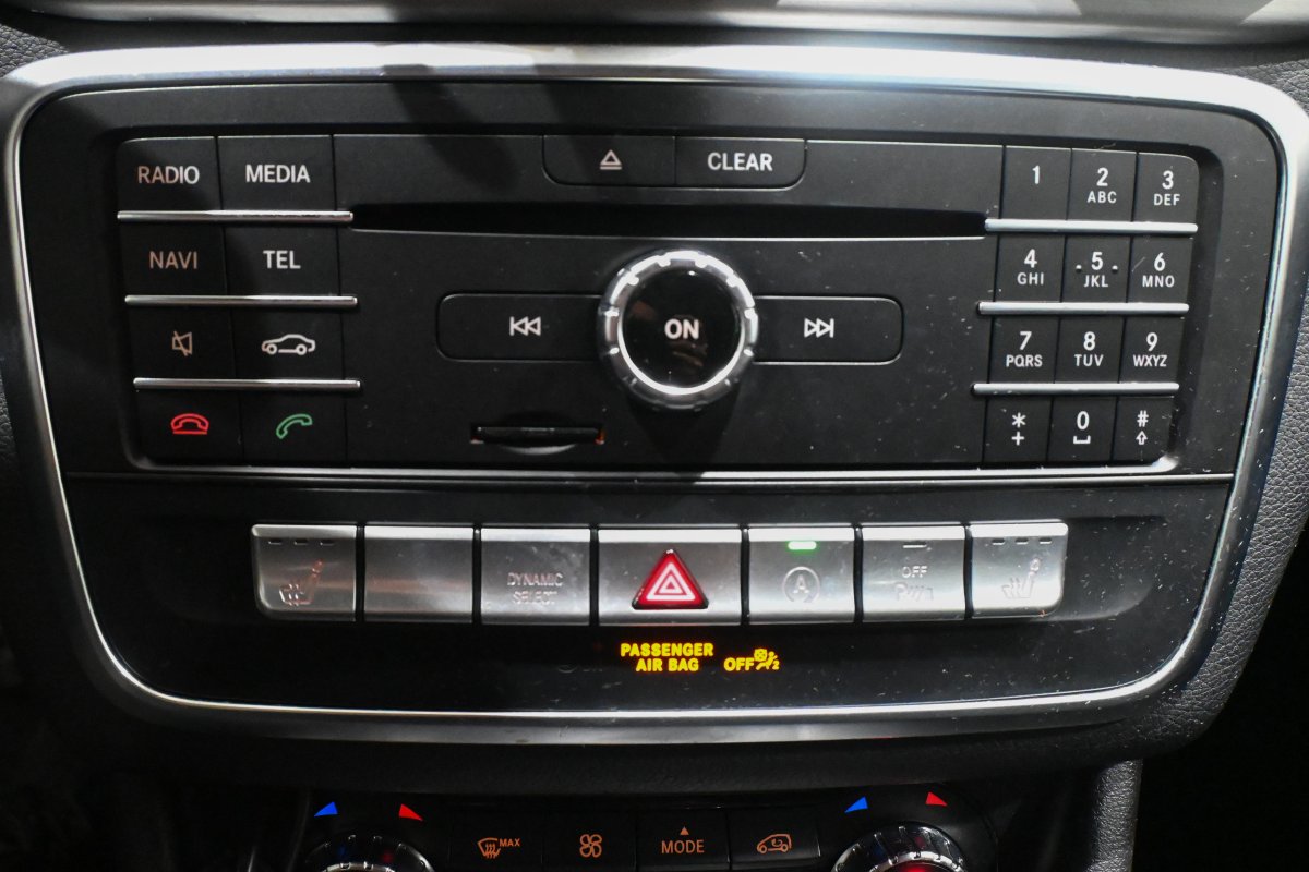 Foto Mercedes-Benz GLA 18