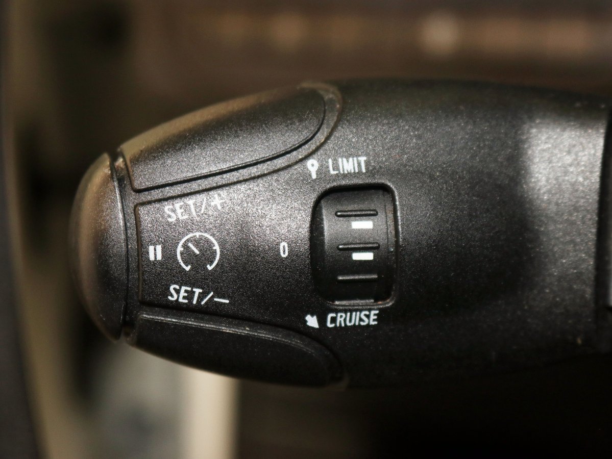 Foto Peugeot 208 19