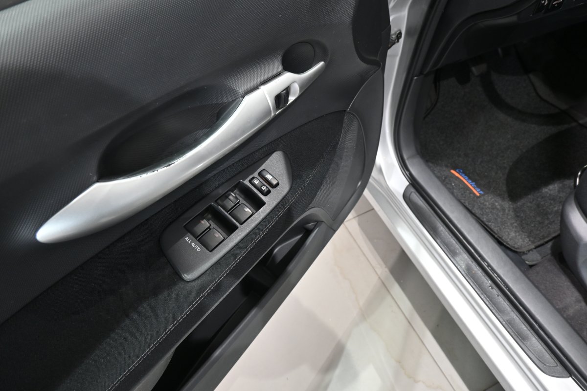 Foto Toyota Auris 27