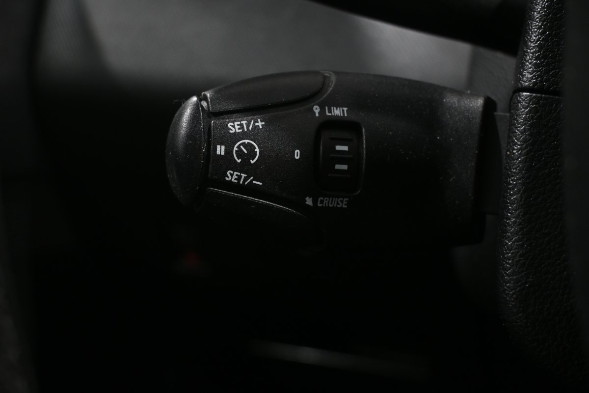 Foto Mercedes-Benz GLA 18