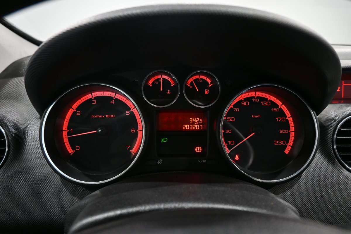 Foto Mercedes-Benz GLA 13