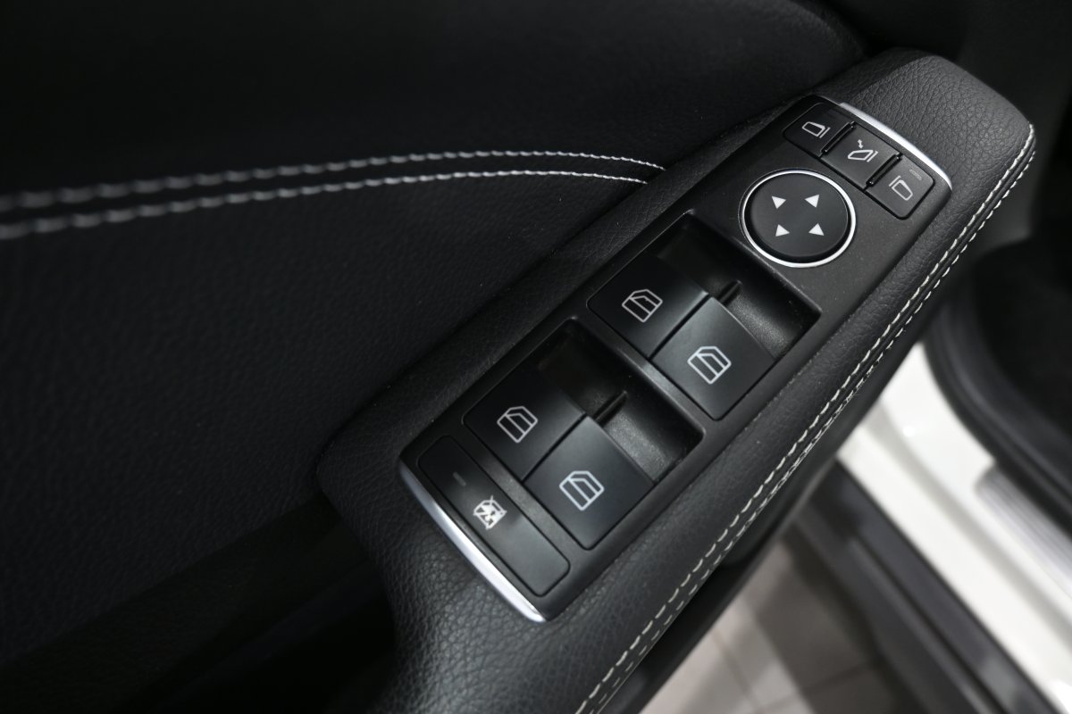 Foto Mercedes-Benz GLA 27