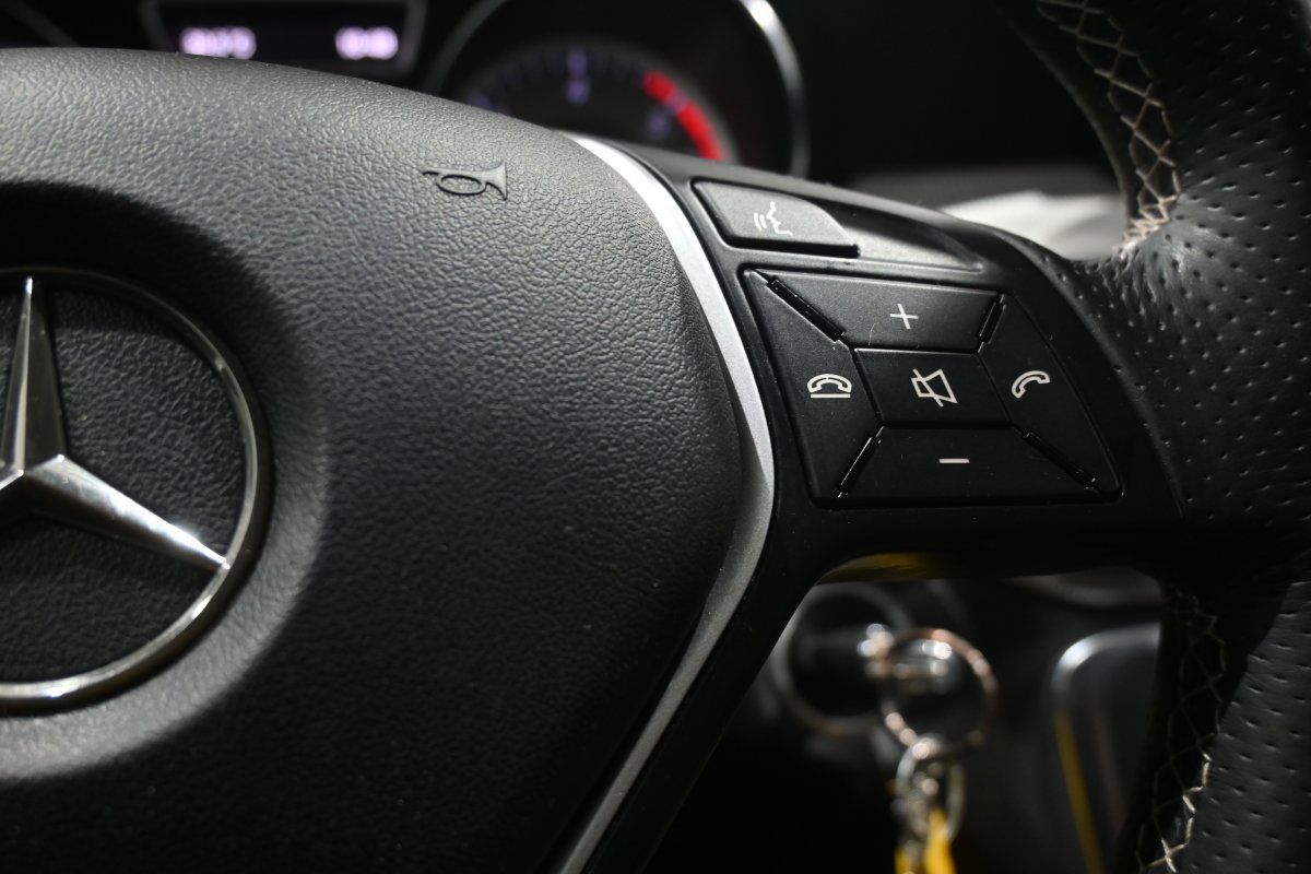 Foto Mercedes-Benz GLA 21