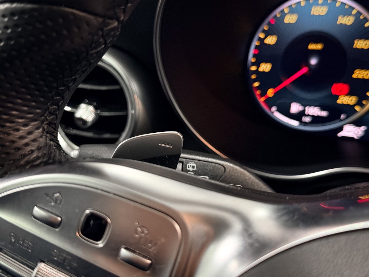 Foto Mercedes-Benz GLC 22