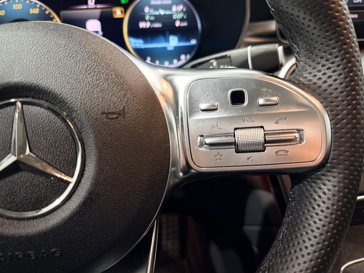 Foto Mercedes-Benz GLC 21