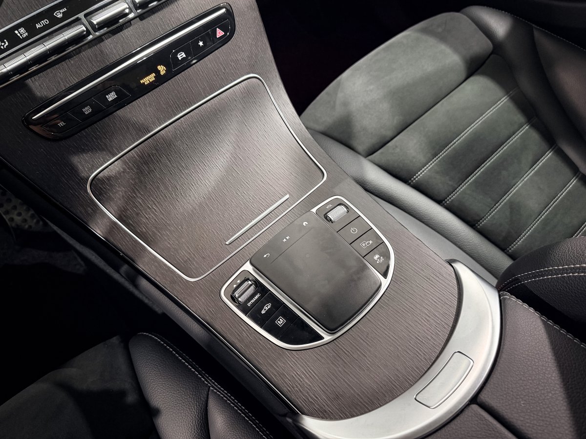 Foto Mercedes-Benz GLC 19