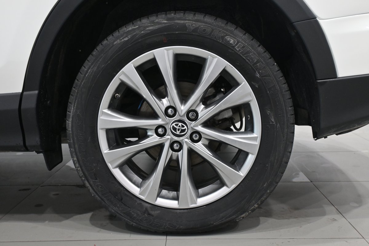 Foto Toyota RAV-4 25