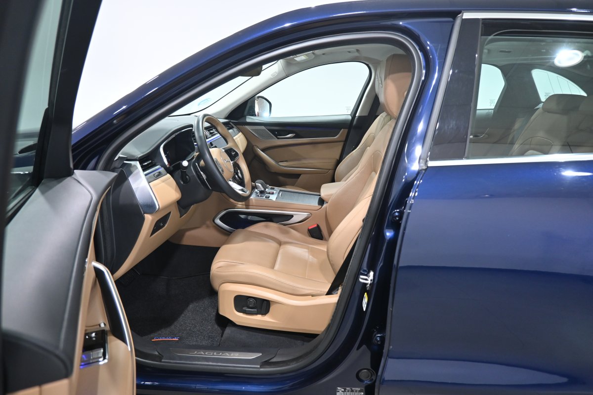 Foto Jaguar F-PACE 11