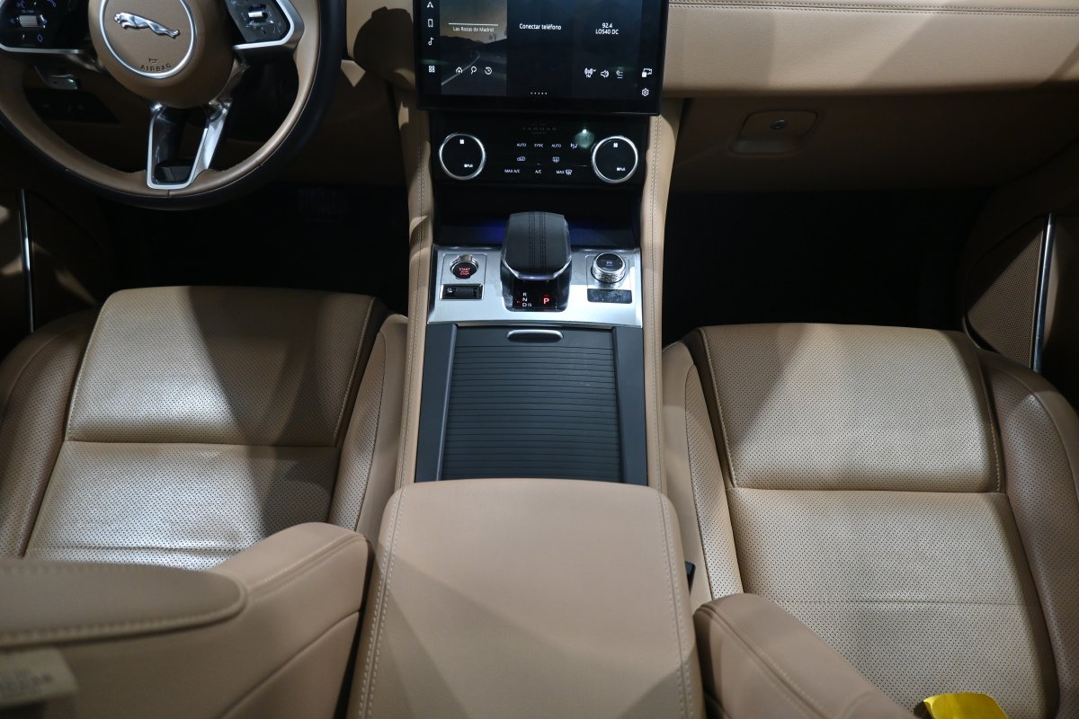 Foto Jaguar F-PACE 22