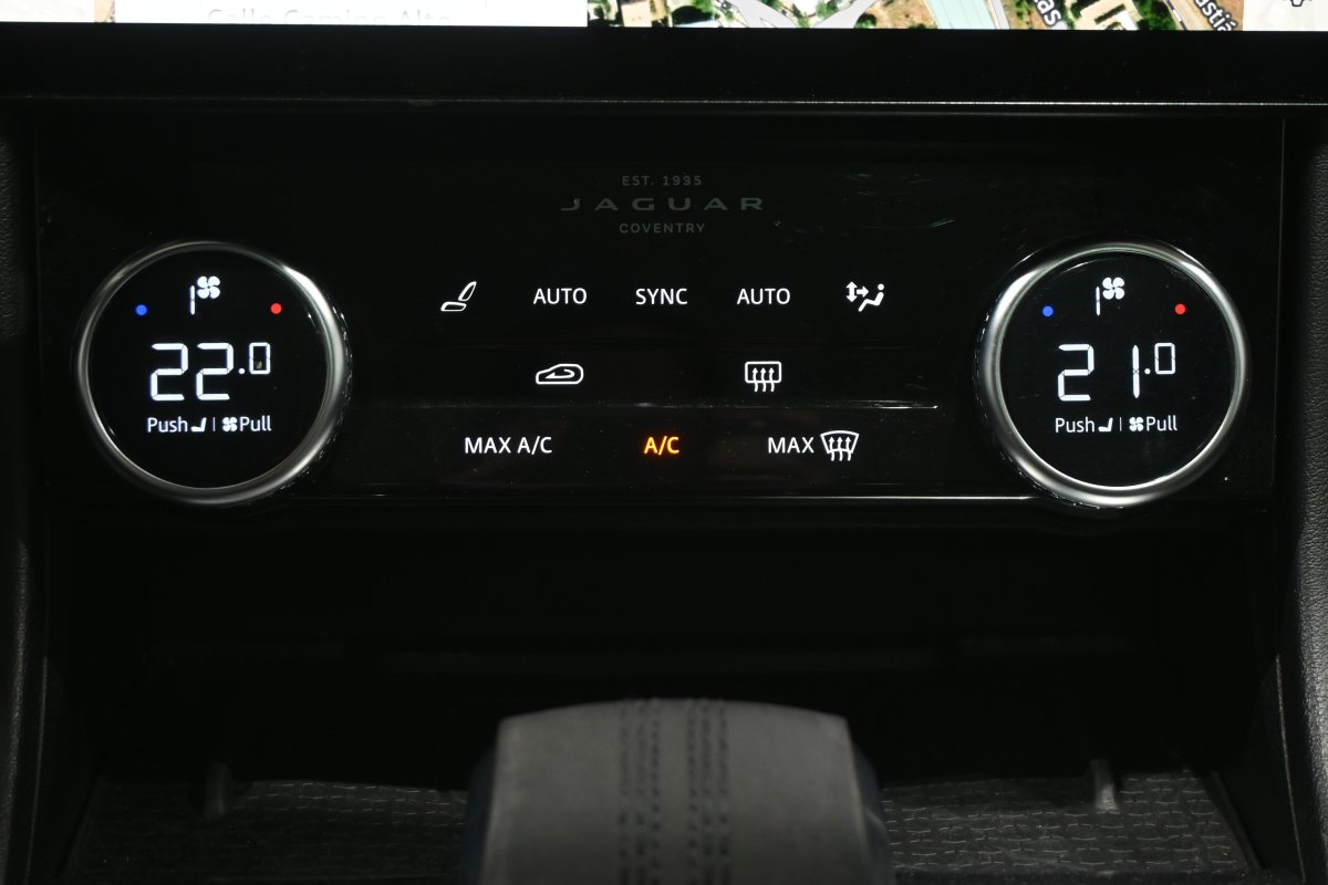 Foto Jaguar F-Pace 2.0 I4 PHEV 404PS AWD Auto RDynamic SE 404cv 19