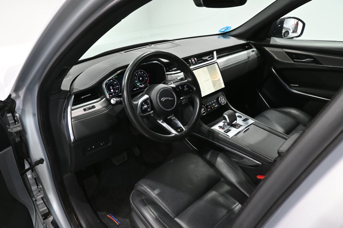Foto Jaguar F-Pace 2.0 I4 PHEV 404PS AWD Auto RDynamic SE 404cv 10