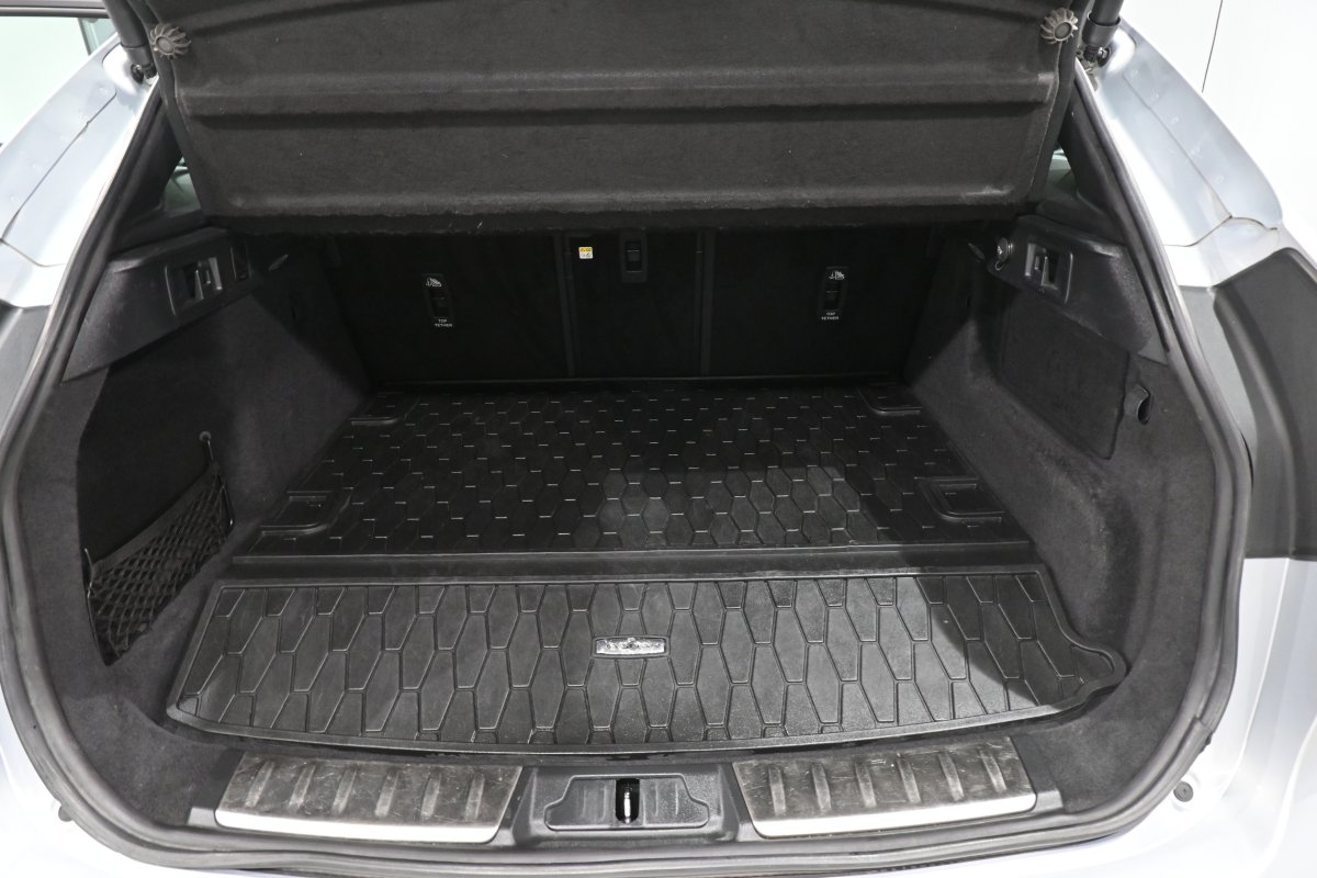 Foto Jaguar F-Pace 2.0 I4 PHEV 404PS AWD Auto RDynamic SE 404cv 8