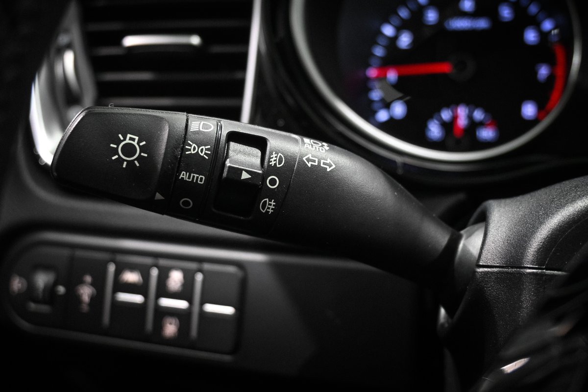 Foto Kia XCEED 1.0 21