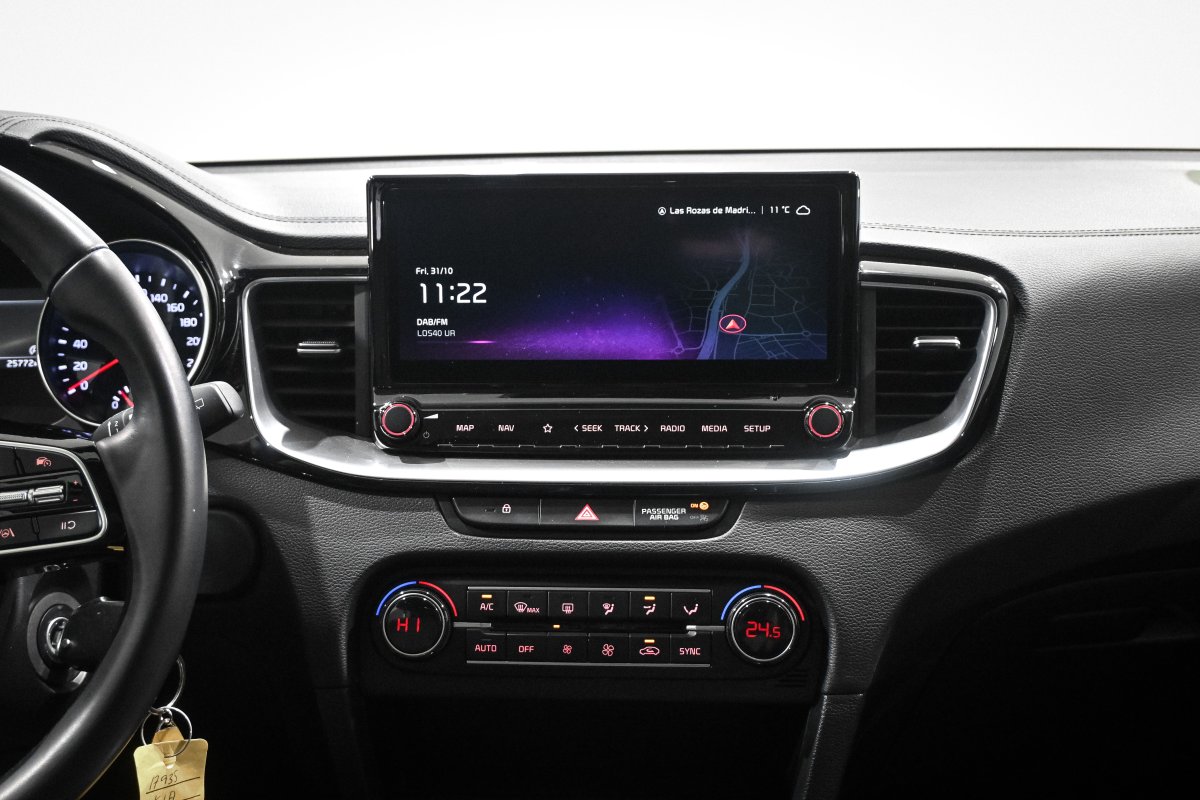 Foto Kia XCEED 1.0 14