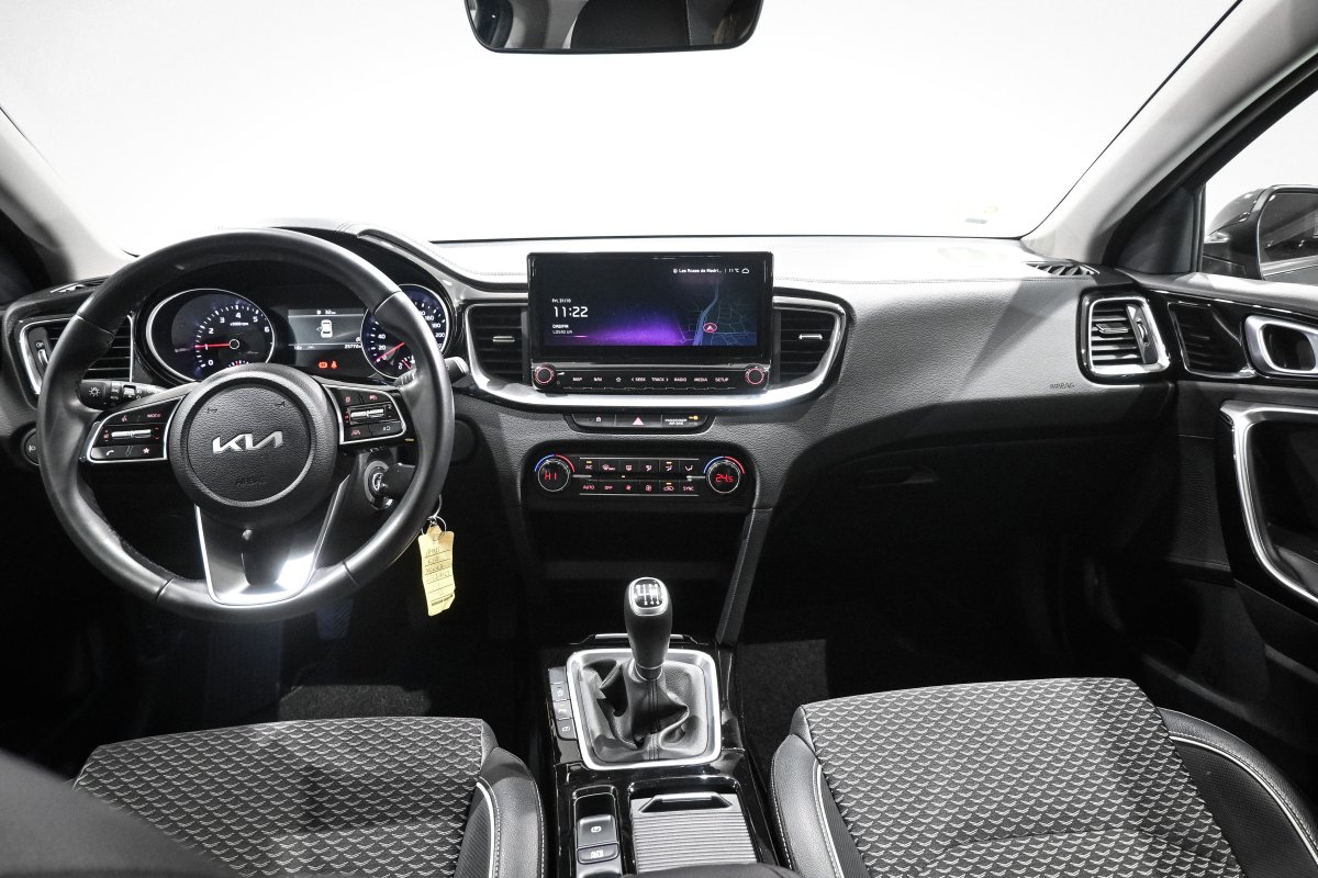 Foto Kia XCEED 1.0 16