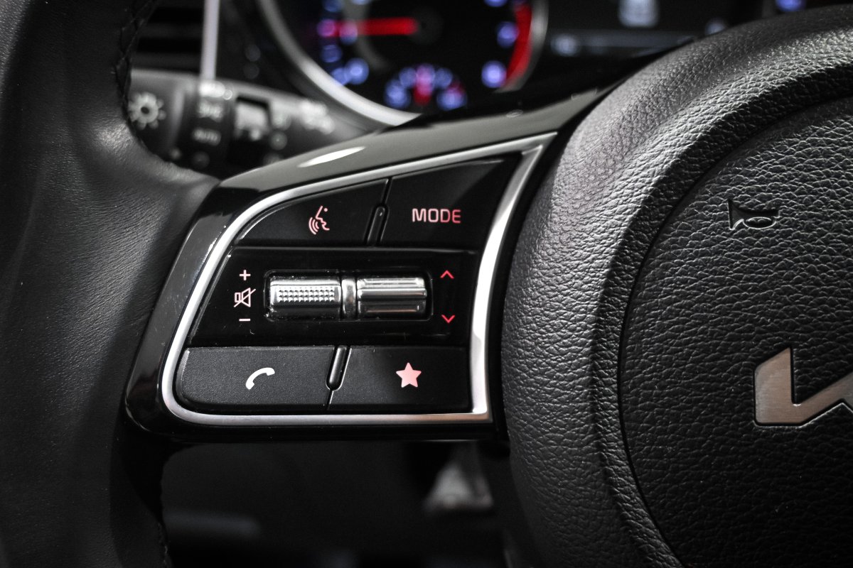 Foto Kia XCEED 1.0 23