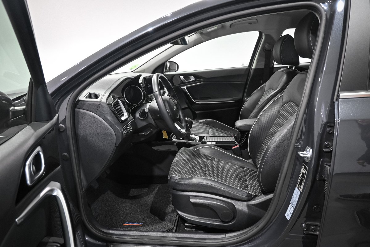 Foto Kia XCEED 1.0 10