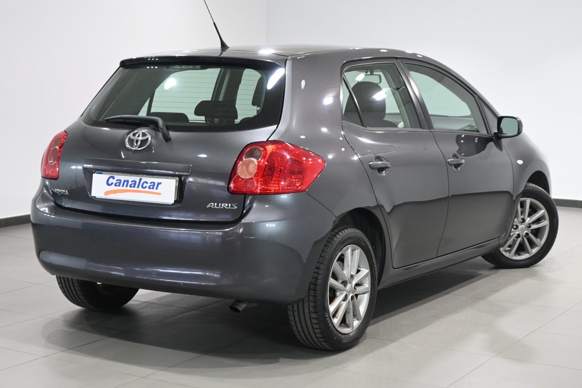 Foto Toyota Auris 4