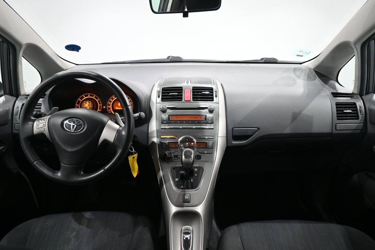 Foto Toyota Auris 16