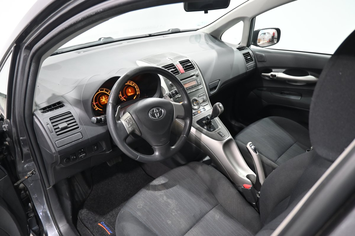 Foto Toyota Auris 9