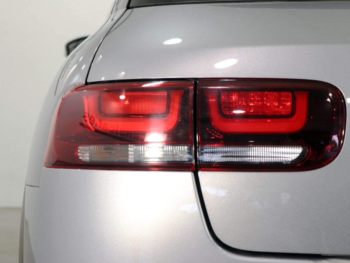 Foto Citroen C4 Cactus 9