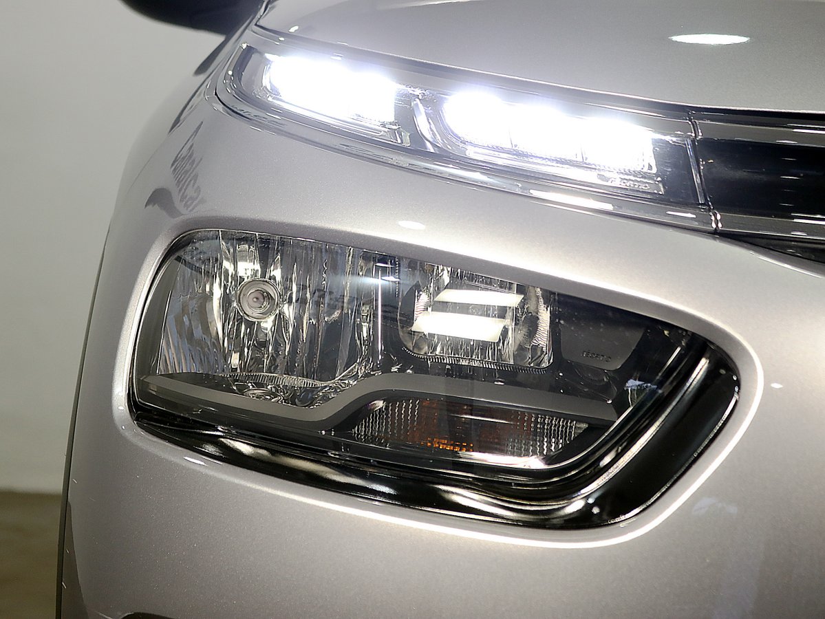 Foto Citroen C4 Cactus 11