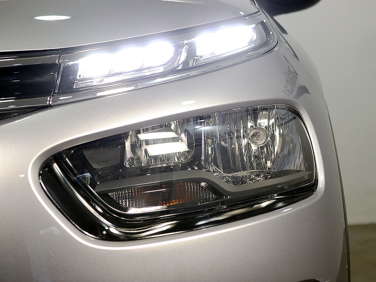 Foto Citroen C4 Cactus 12