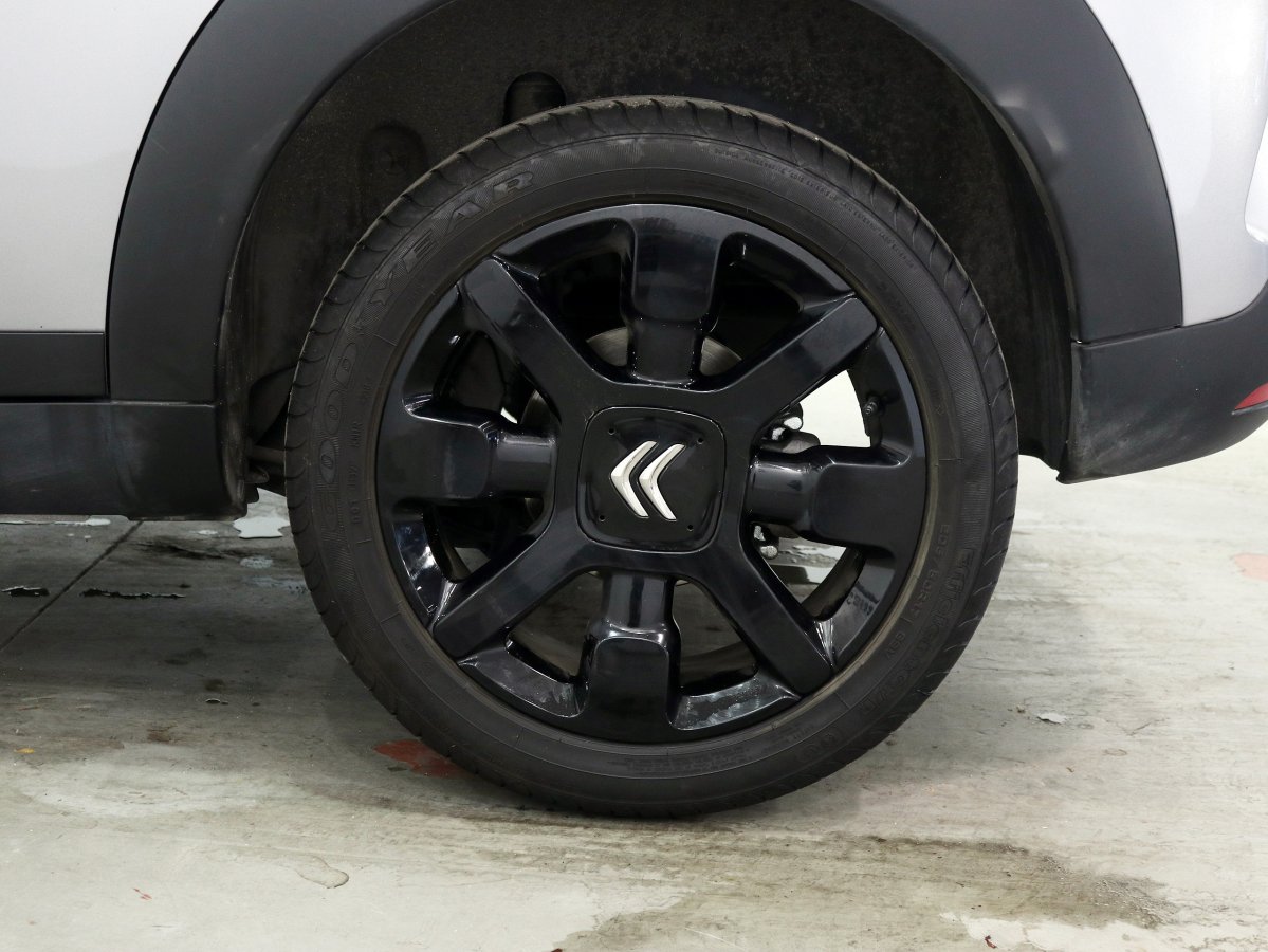 Foto Citroen C4 Cactus 37