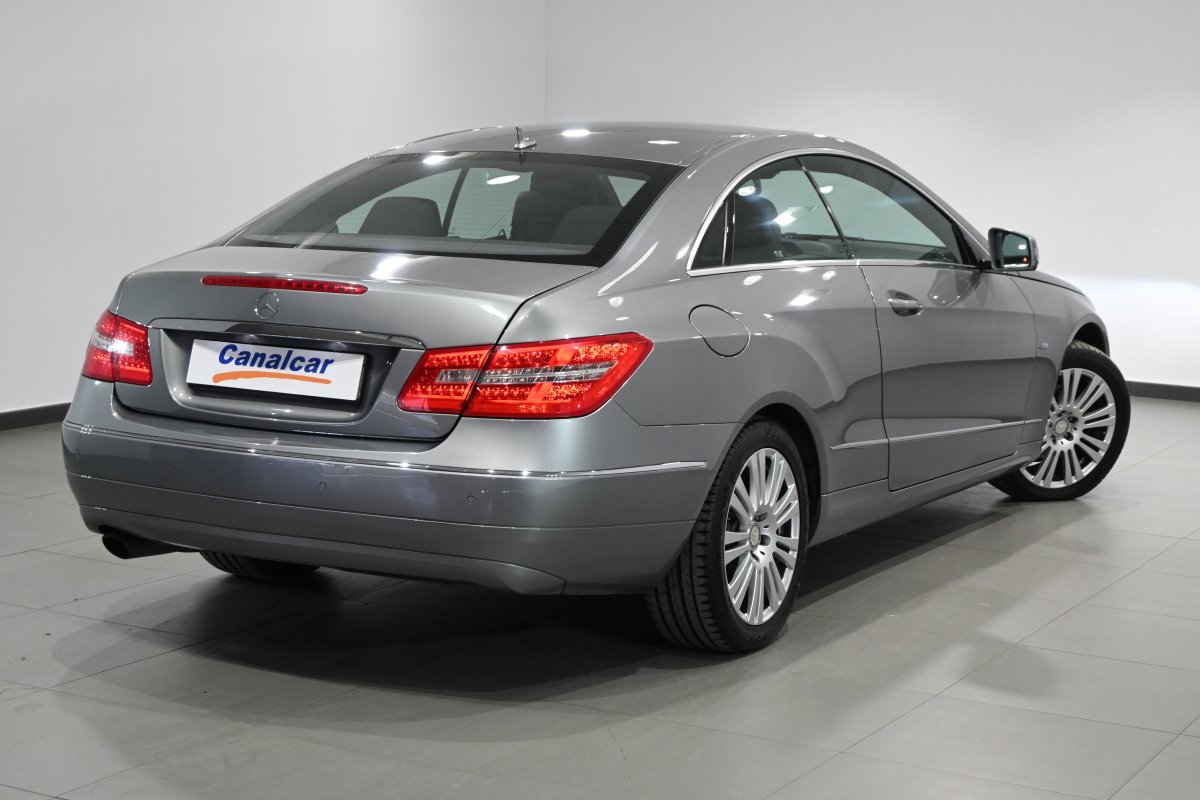 Foto Mercedes-Benz Clase E 4