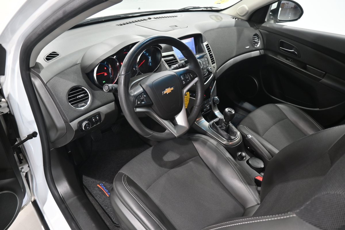 Foto Chevrolet Cruze SW 9