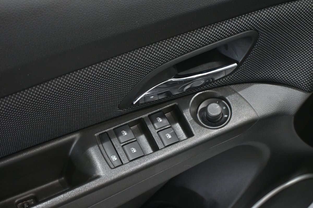 Foto Chevrolet Cruze SW 27