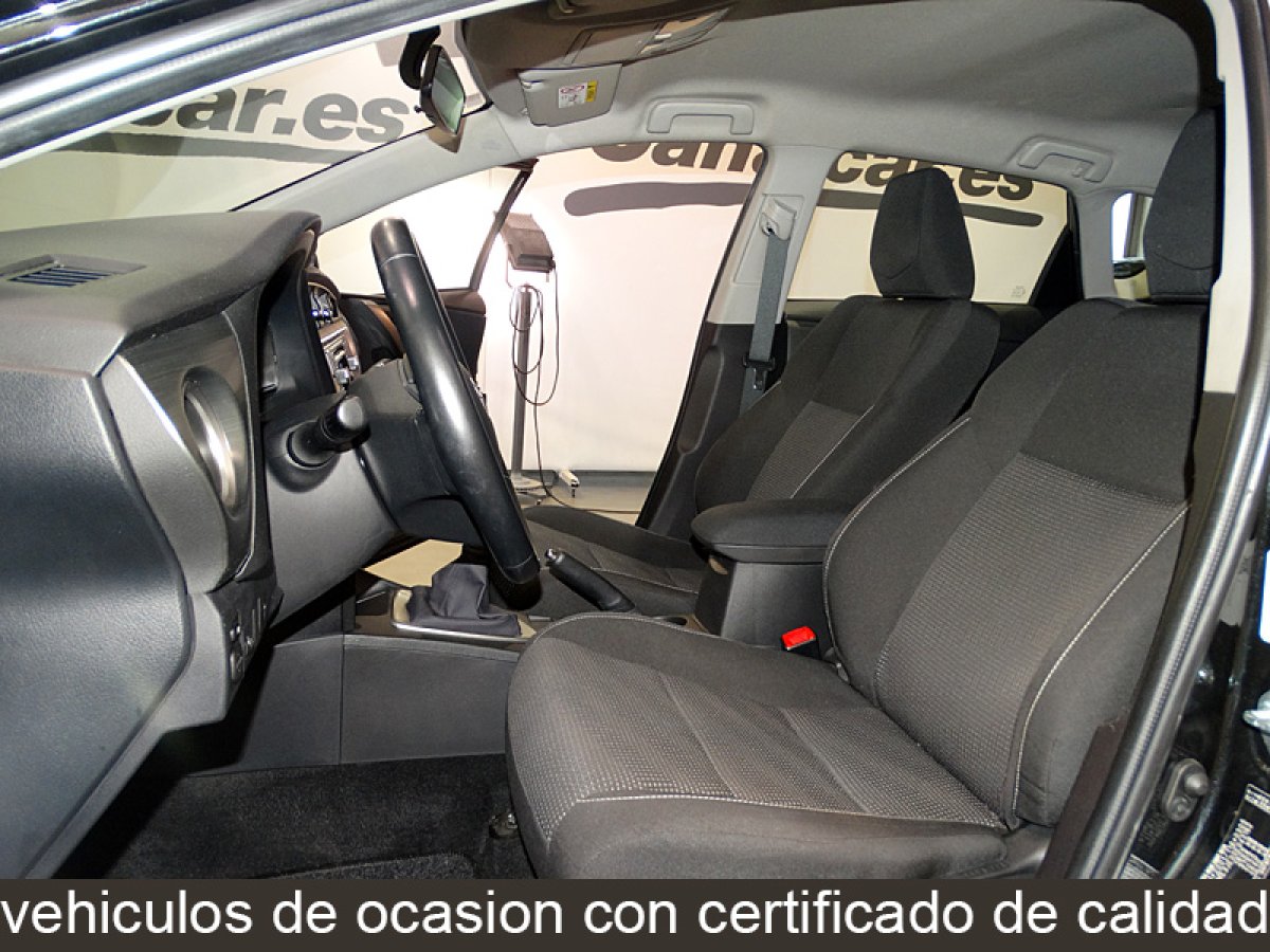 Foto Toyota Auris 14