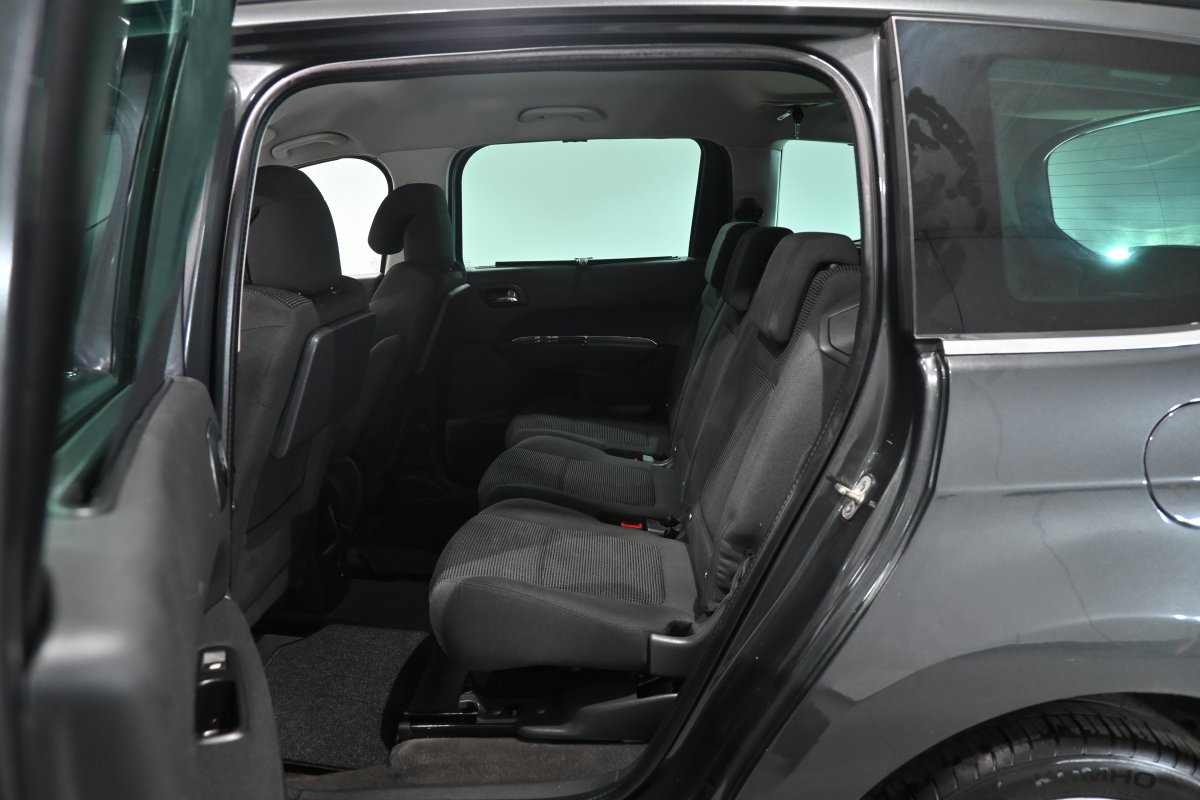 Foto Peugeot 5008 11