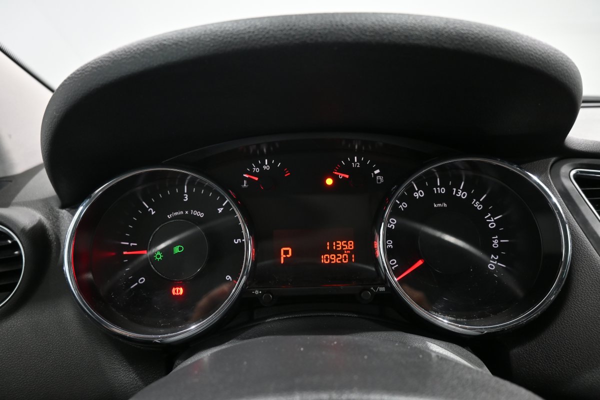 Foto Peugeot 5008 15