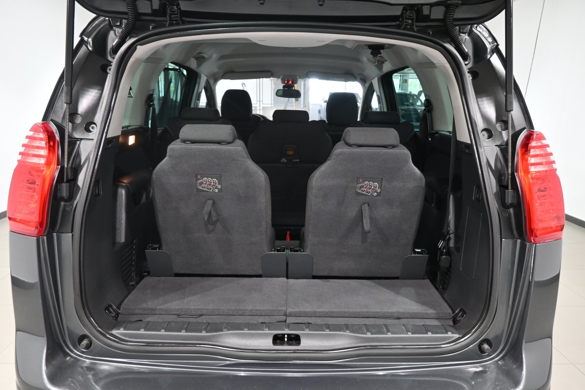 Foto Peugeot 5008 8