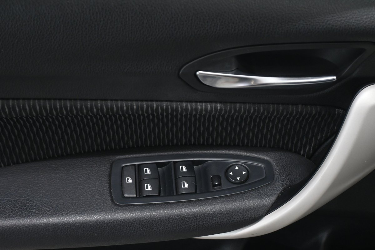Foto Bmw 116d 26