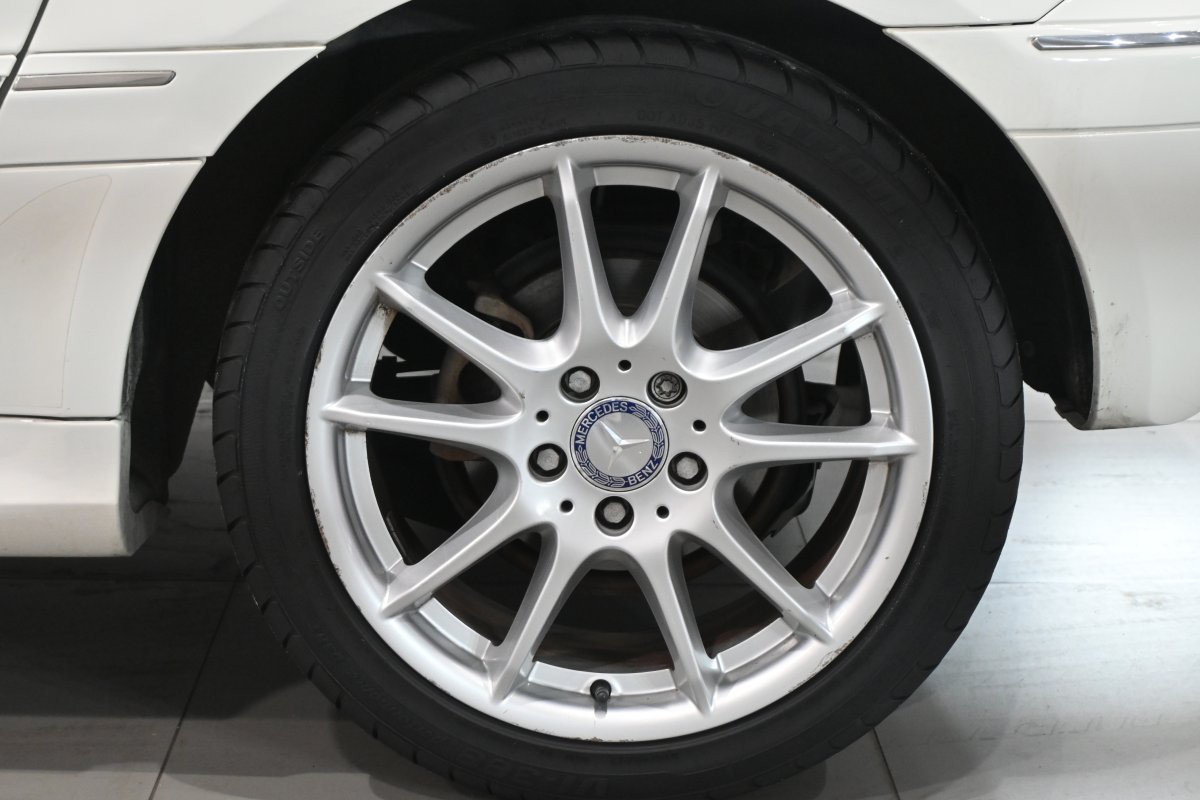 Foto Mercedes-Benz B 24